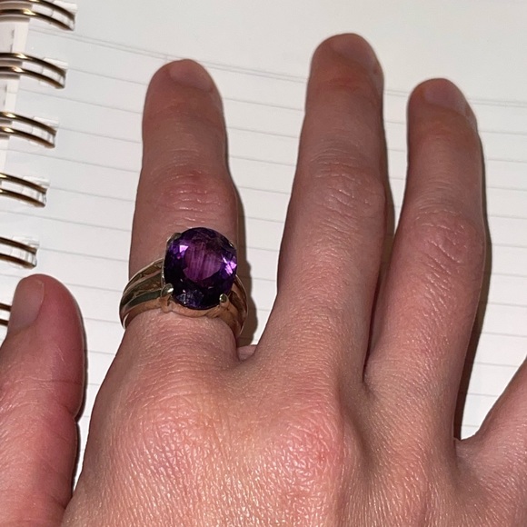 PROGRAMMED CRYSTAL: Sterling Silver Amethyst Ring size 7.5 or 8 - Picture 6 of 7